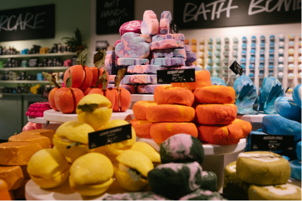 LUSH - Thương hiệu mỹ phẩm thủ công tươi khai trương cửa hàng đầu tiên tại Hà Nội - Ảnh 2.