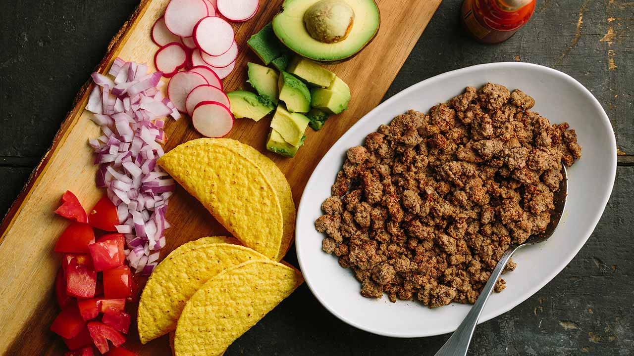 Lịch sử bánh Taco, món ăn nổi tiếng thế giới của người Mexico và sự tranh chấp về chiếm đoạt văn hoá - Ảnh 2.