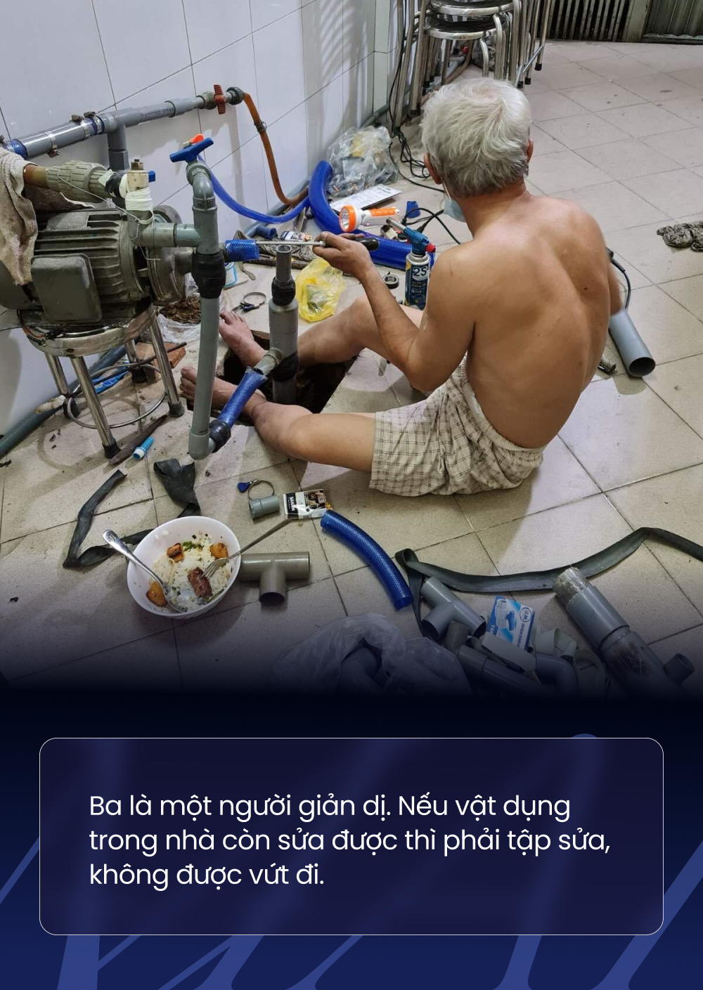 Bác sĩ đáng kính đạt kỷ lục Việt Nam trong mắt con trai: “Thích tự sửa đồ, ăn mặc như bác xe ôm và tự mổ ngón tay” - Ảnh 5. Bác sĩ đáng kính đạt kỷ lục Việt Nam trong mắt con trai: “Thích tự sửa đồ, ăn mặc như bác xe ôm và tự mổ ngón tay” - Ảnh 5.