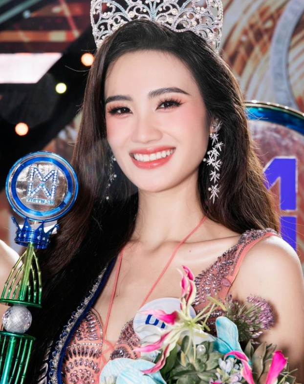 Hoa hậu Ý Nhi bộc lộ một tài năng, được dự đoán sẽ soán ngôi của Tiểu Vy? - Ảnh 5. Hoa hậu Ý Nhi bộc lộ một tài năng, được dự đoán sẽ soán ngôi của Tiểu Vy? - Ảnh 5.