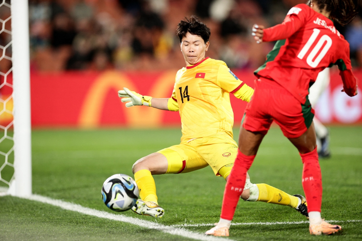 TRỰC TIẾP ĐT nữ Việt Nam 0-2 ĐT nữ Bồ Đào Nha: Phản công tốc độ, bàn thắng ở gần - Ảnh 4.