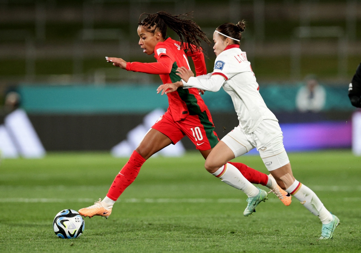 TRỰC TIẾP ĐT nữ Việt Nam 0-2 ĐT nữ Bồ Đào Nha: Phản công tốc độ, bàn thắng ở gần - Ảnh 1.