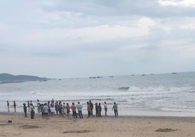 Du khách mất tích khi tắm biển ở Phan Thiết - Ảnh 1.