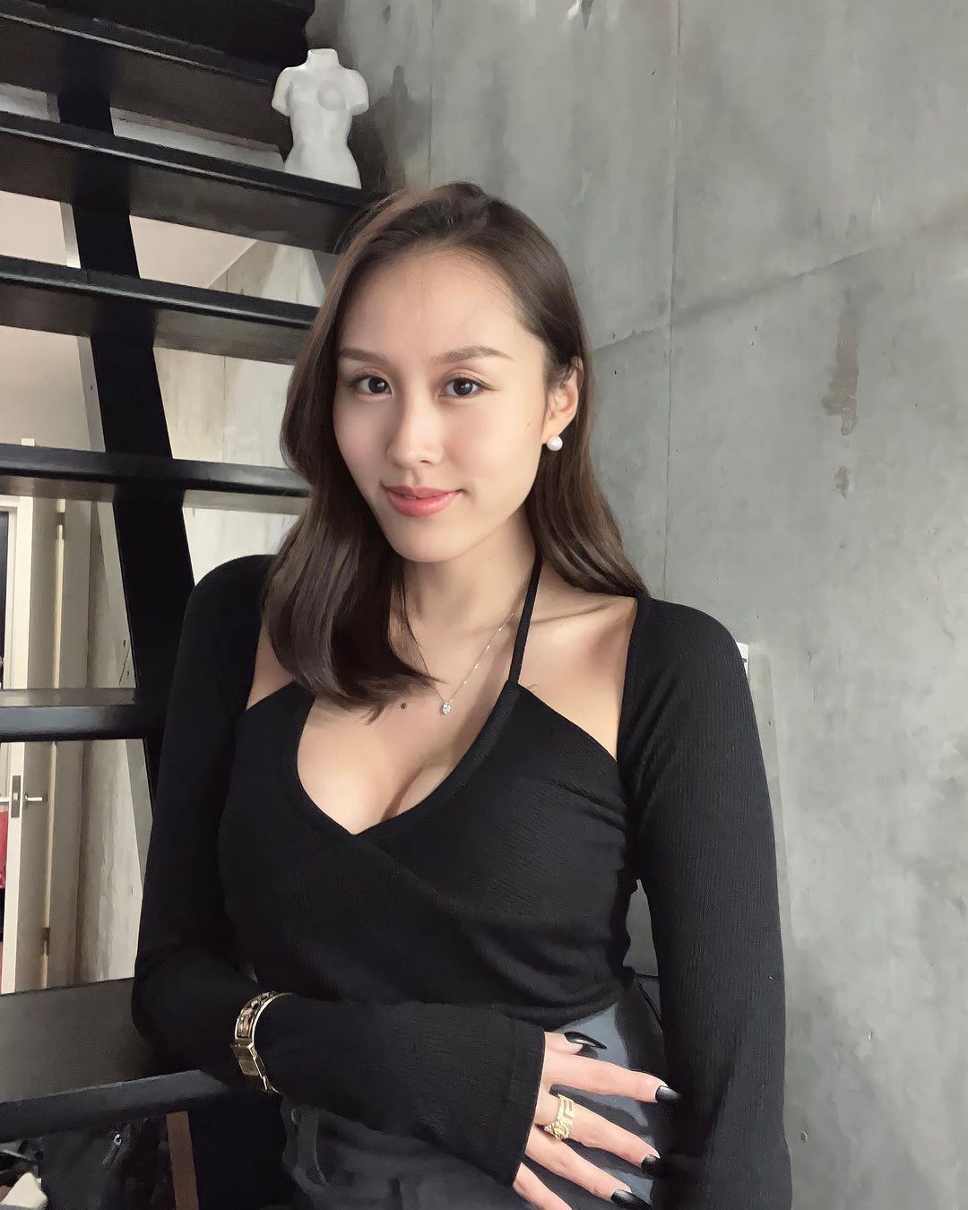 Nhan sắc người đẹp 27 tuổi sang Việt Nam thi Hoa hậu Hòa bình - Ảnh 7.