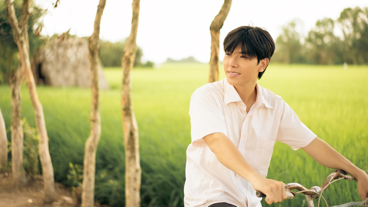 Oanh Kiều "có bầu" với Jack Long trong MV mới - Ảnh 1. Oanh Kiều "có bầu" với Jack Long trong MV mới - Ảnh 1.