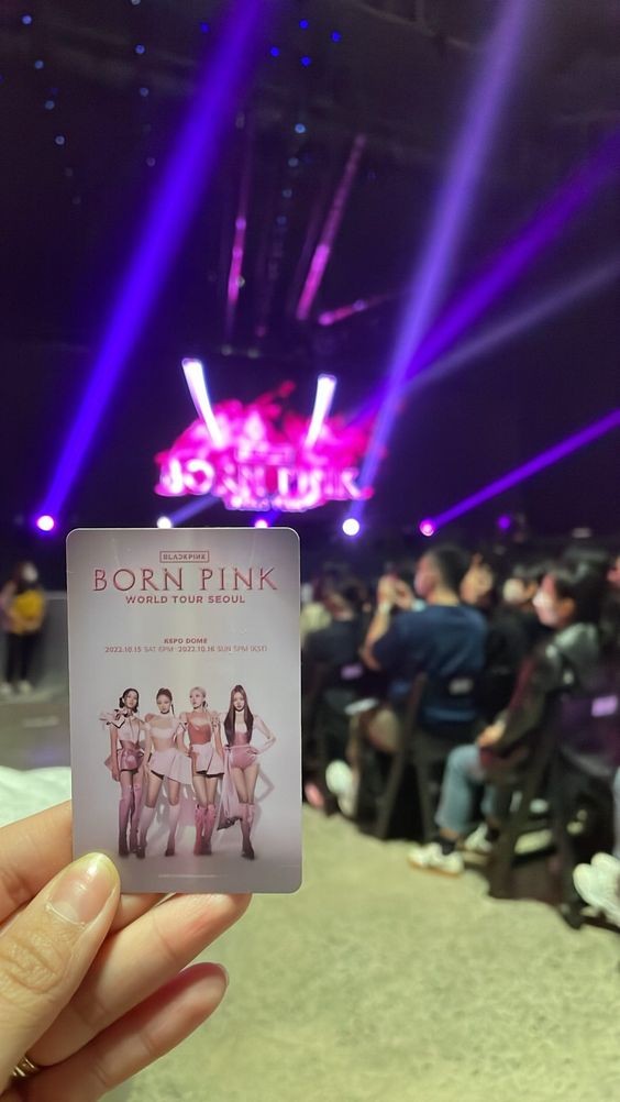 Cầu cứu d&acirc;n mạng săn v&eacute; BlackPink cho con - Ảnh 4.