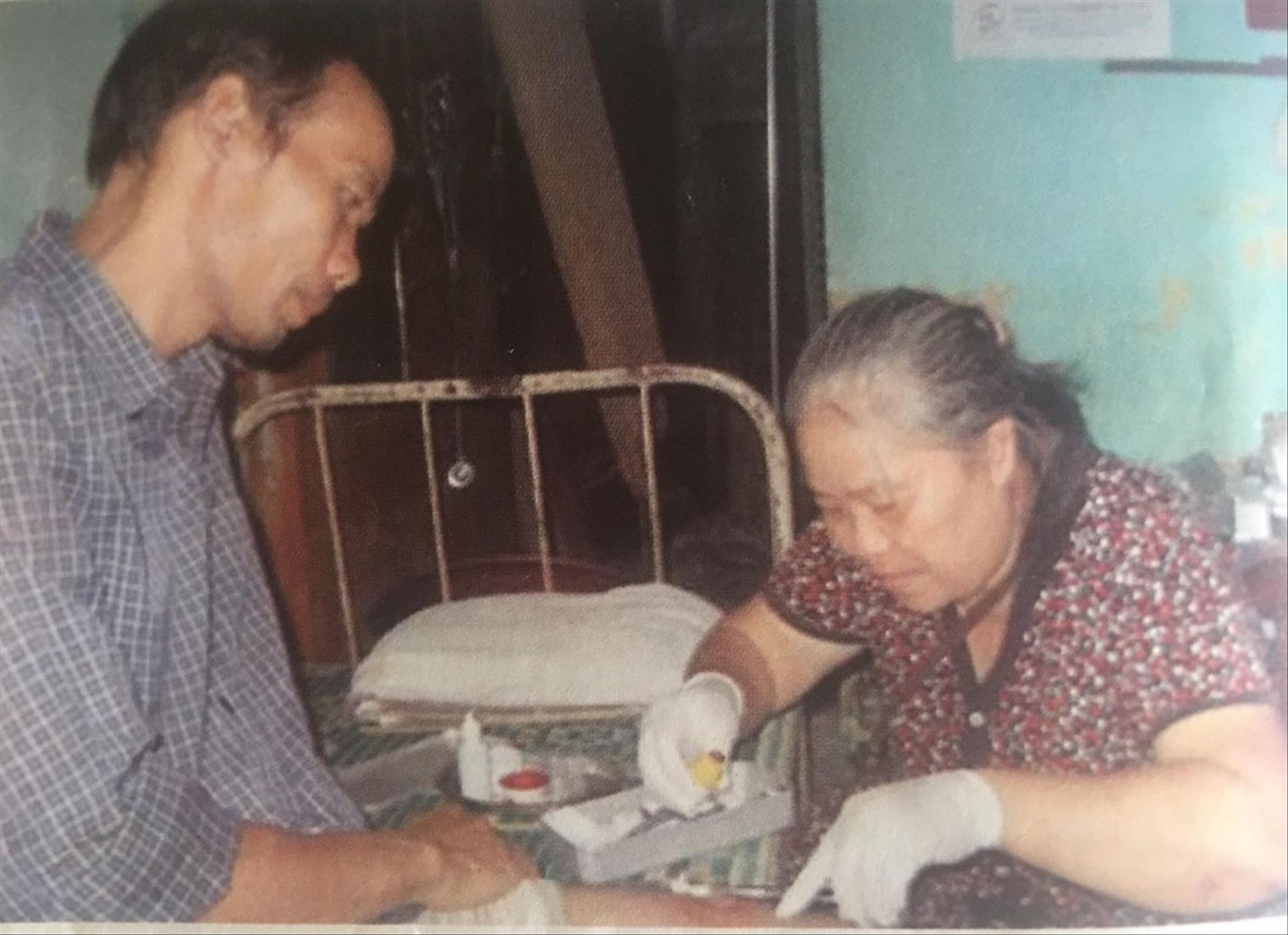 Gặp t&igrave;nh nguyện vi&ecirc;n cấp quốc gia... 75 tuổi - Ảnh 3.