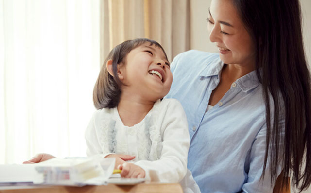 Cha mẹ bận rộn vẫn gắn kết với con c&aacute;i nhờ &aacute;p dụng 10 tuyệt chi&ecirc;u n&agrave;y - Ảnh 2.