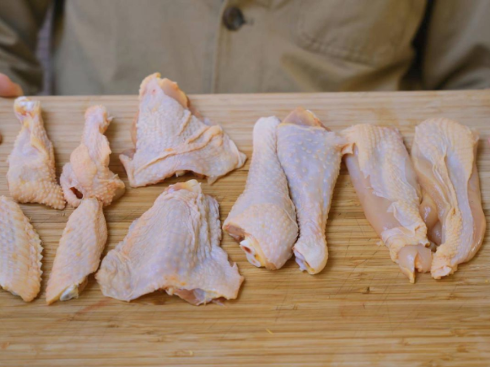 Dễ ăn, dễ chế biến nhưng thịt gà để trong tủ lạnh được bao lâu để tránh ngộ độc thực phẩm?  - Ảnh 3.
