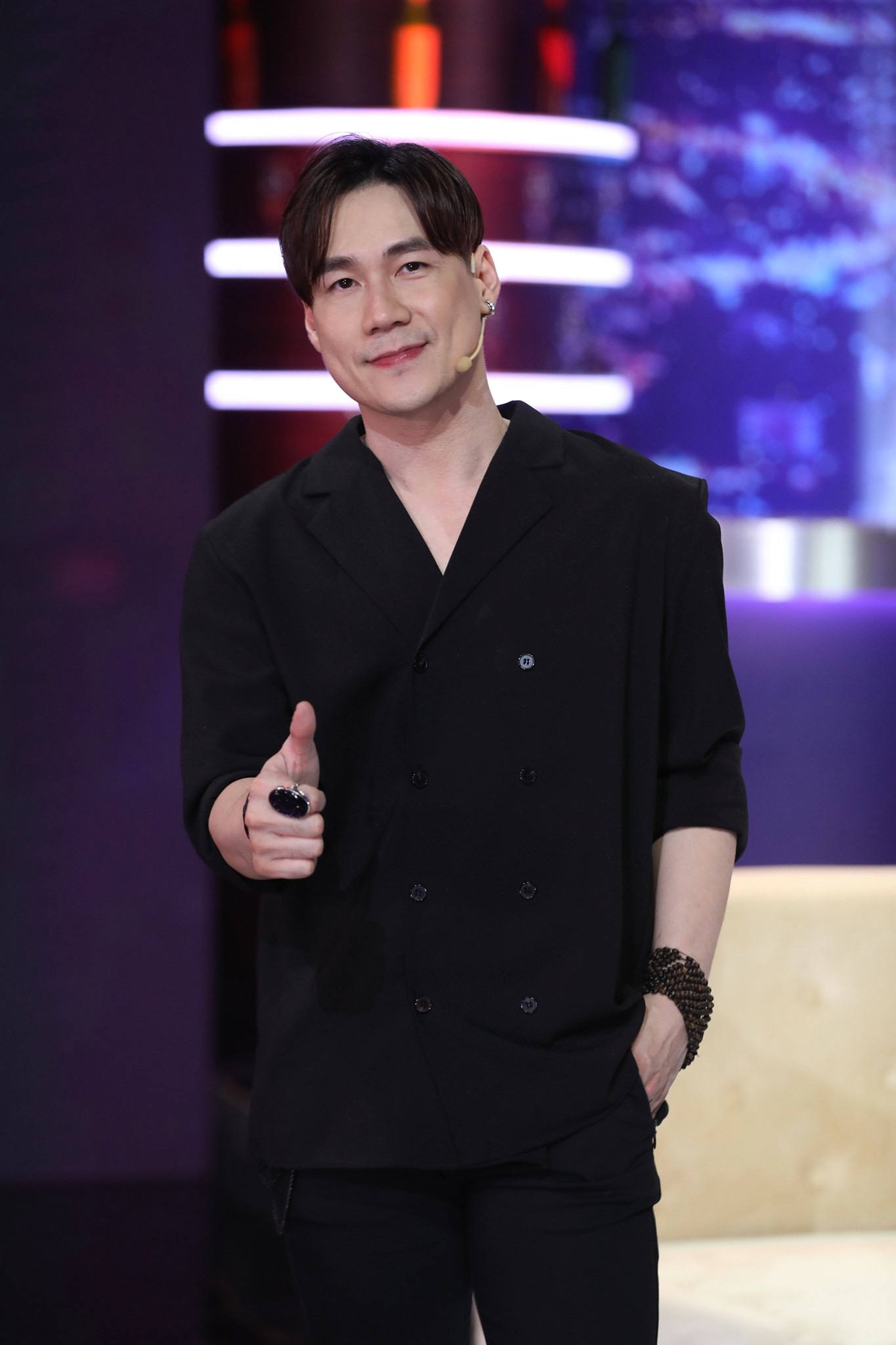 Khánh Phương trước khi kết hôn với vợ là chủ tịch: Từng công khai 6 mối tình, yêu một sao nữ Vbiz hơn 2 năm - Ảnh 3. Khánh Phương trước khi kết hôn với vợ là chủ tịch: Từng công khai 6 mối tình, yêu một sao nữ Vbiz hơn 2 năm - Ảnh 3.