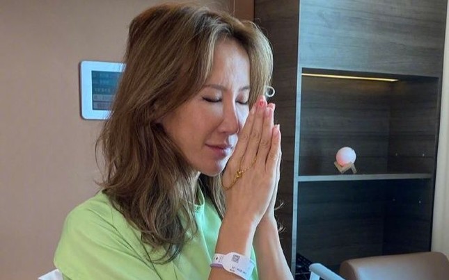 Người chồng đang ly th&acirc;n lo tang lễ cho Coco Lee - Ảnh 2.