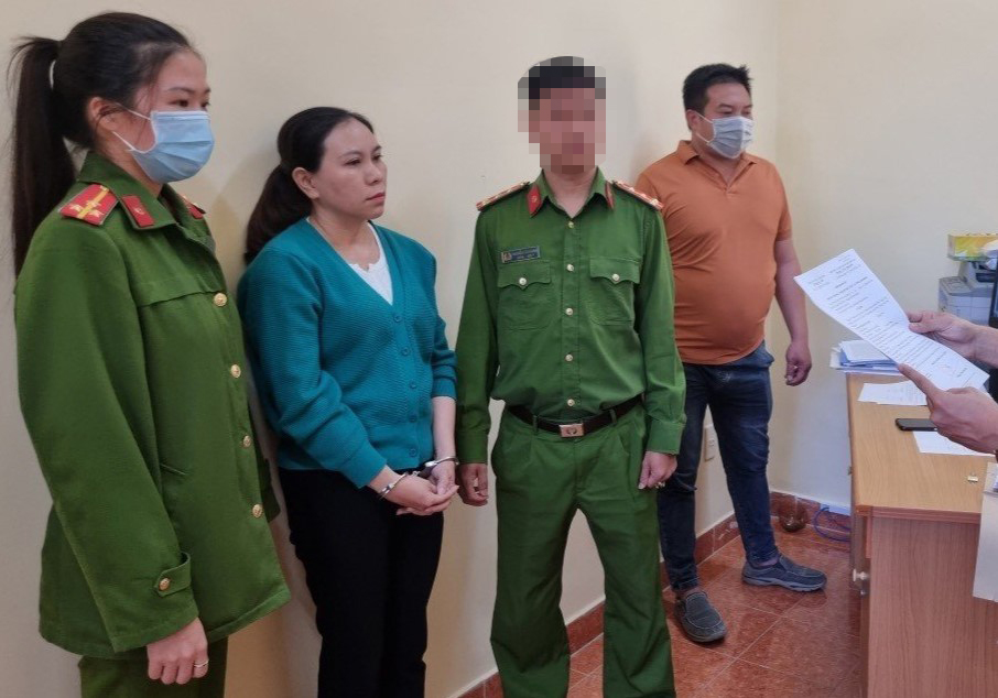 Lâm Đồng: Nữ kế toán chi cục thi hành án bị tố lừa đảo hàng chục tỉ đồng - Ảnh 1. Lâm Đồng: Nữ kế toán chi cục thi hành án bị tố lừa đảo hàng chục tỉ đồng - Ảnh 1.