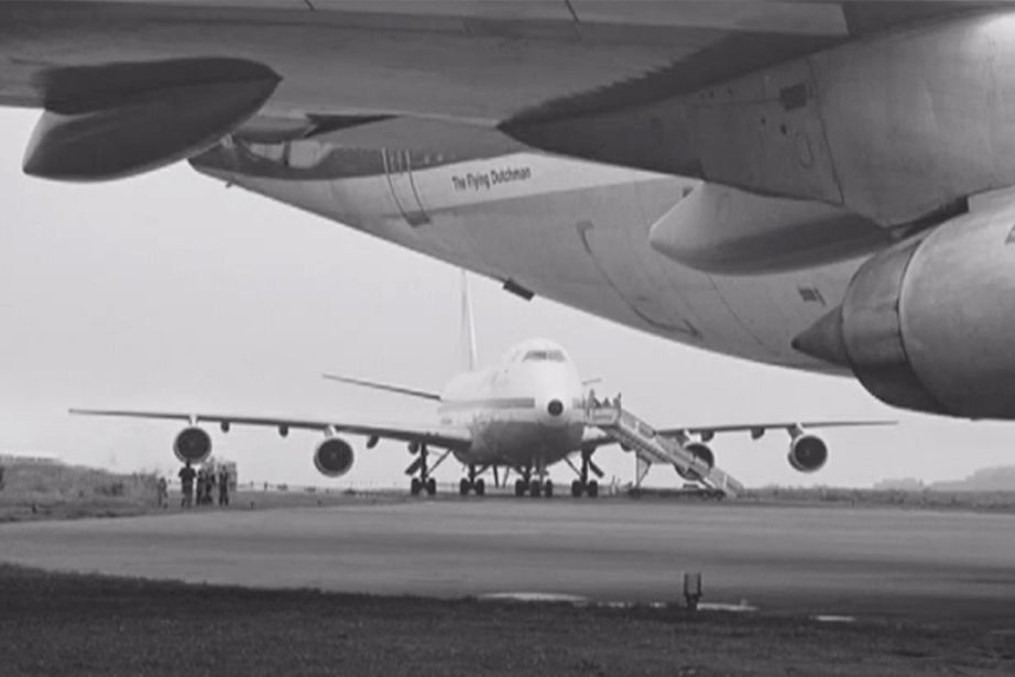 Hai chiếc Boeing 747 đối đầu khiến gần 600 người chết : Vụ tai nạn thảm khốc nhất vĩnh viễn thay đổi ngành hàng không toàn cầu - Ảnh 2.