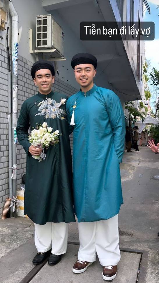 Thiếu gia Hoàng Việt bê tráp trong đám hỏi Á hậu Phương Anh - Ảnh 1. Thiếu gia Hoàng Việt bê tráp trong đám hỏi Á hậu Phương Anh - Ảnh 1.