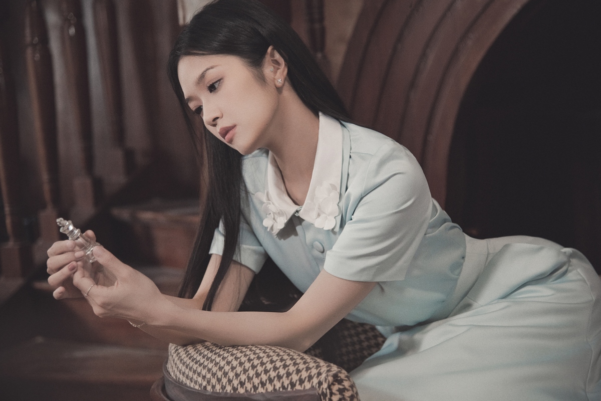Suni Hạ Linh thể hiện khả năng đa ngôn ngữ với teaser 6 thứ tiếng - Ảnh 1.
