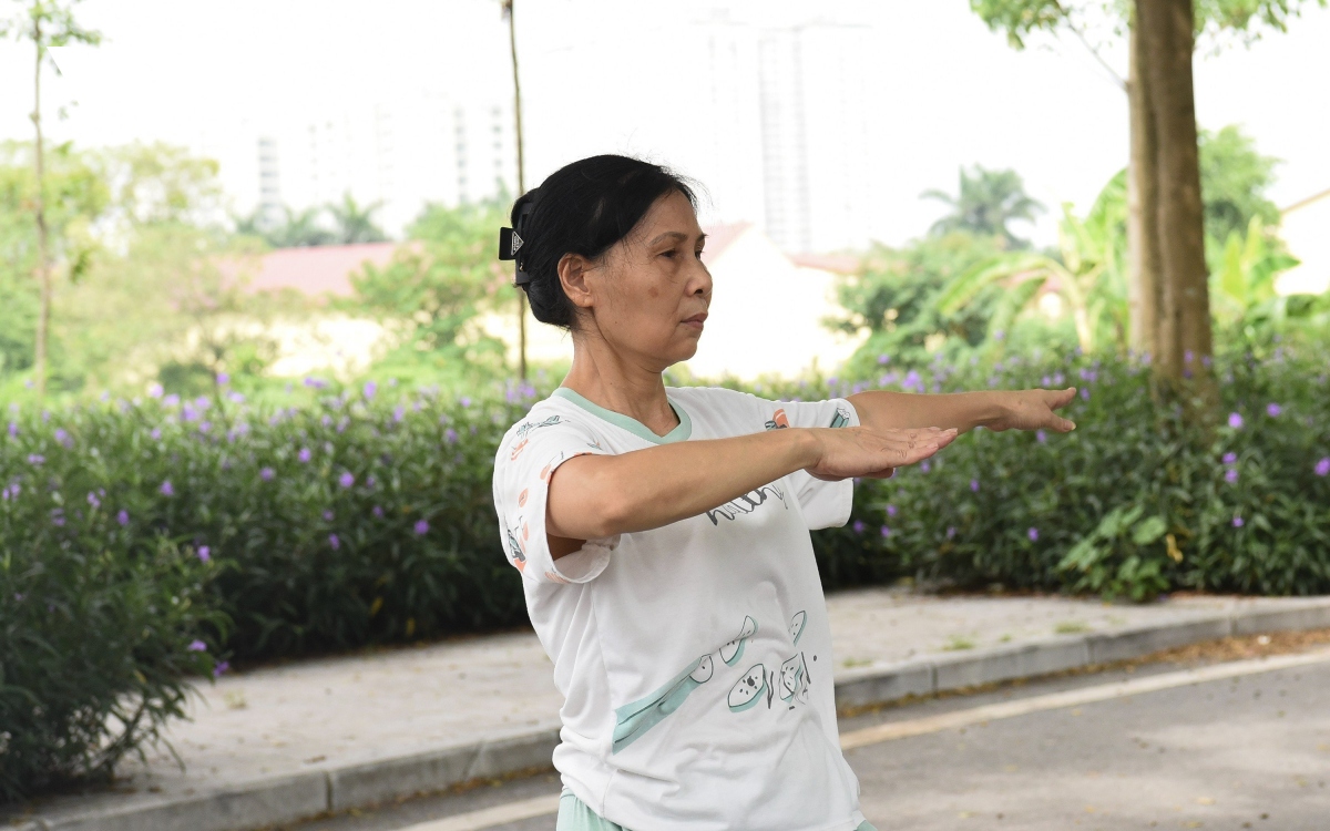 Công viên gần 100ha ở Hà Nội biến thành bãi trồng rau, tập kết rác thải - Ảnh 12.