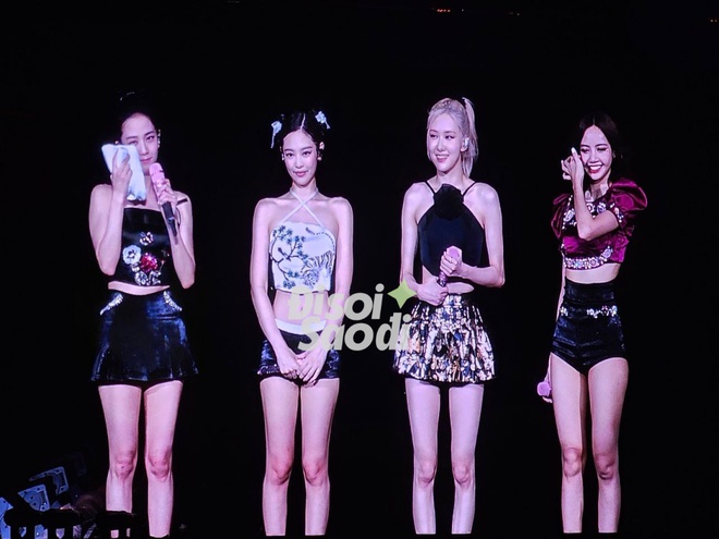 1 sao Việt lên tiếng sau tranh cãi vì bật khóc nức nở khi xem concert BLACKPINK Hà Nội - Ảnh 5. 1 sao Việt lên tiếng sau tranh cãi vì bật khóc nức nở khi xem concert BLACKPINK Hà Nội - Ảnh 5.