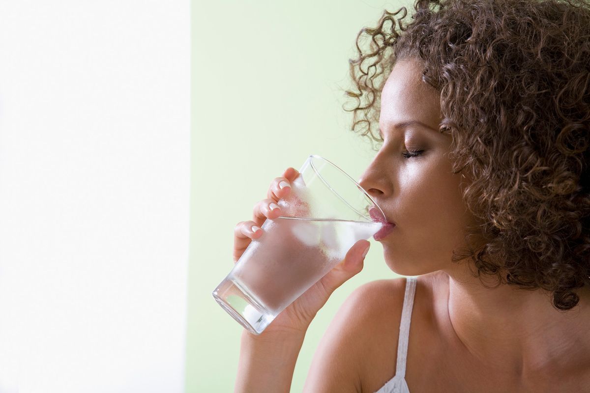 Giảm cân bằng phương pháp Water Fasting - nhịn ăn bằng nước tốt hay gây hại cho sức khoẻ? - Ảnh 2.