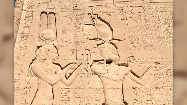 Nữ hoàng Cleopatra, pharaoh cuối cùng của Ai Cập là người da trắng hay đen? - Ảnh 3.