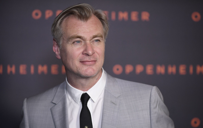 Oppenheimer: Bi kịch của cha đẻ bom nguyên tử và màn &quot;flexing điện ảnh&quot; đến từ Christopher Nolan - Ảnh 7.