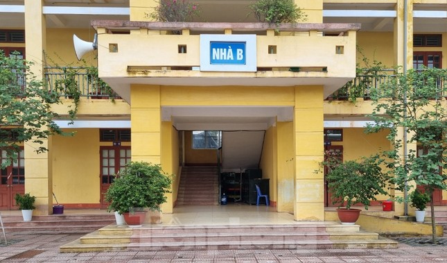 Vụ học sinh lớp 4 tử vong bất thường ở Hải Dương: Pháp y kết luận có tổn thương phù hợp do rò điện - Ảnh 2. Vụ học sinh lớp 4 tử vong bất thường ở Hải Dương: Pháp y kết luận có tổn thương phù hợp do rò điện - Ảnh 2.