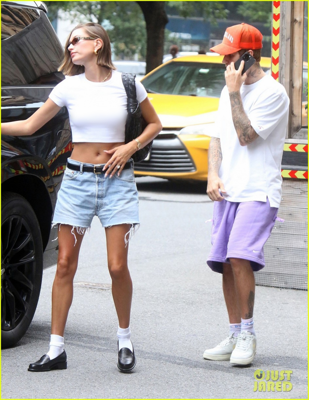 Hailey Baldwin lên đồ nổi bật đi ăn tối cùng ông xã Justin Bieber - Ảnh 7.