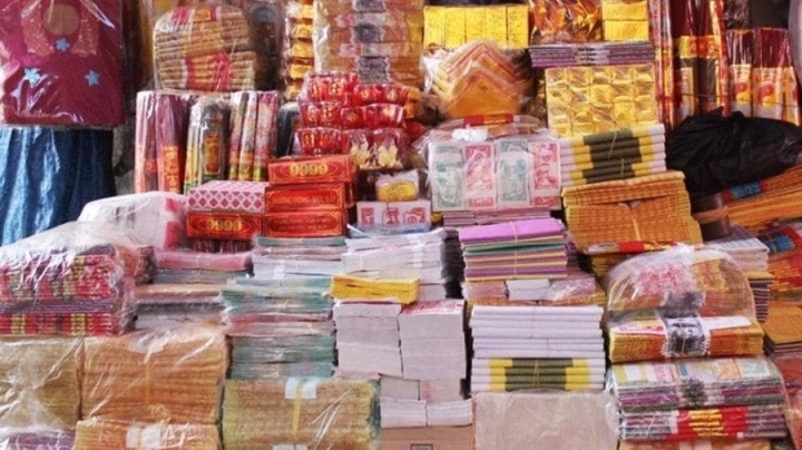 Th&aacute;ng 'c&ocirc; hồn' thường ế ẩm, những mặt h&agrave;ng n&agrave;o vẫn si&ecirc;u h&uacute;t kh&aacute;ch? - Ảnh 1.