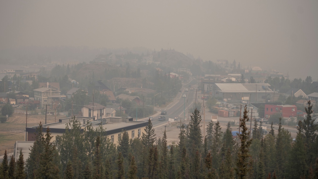 Cháy rừng ở Canada: Toàn bộ 20.000 cư dân thành phố Yellowknife sơ tán - Ảnh 1.