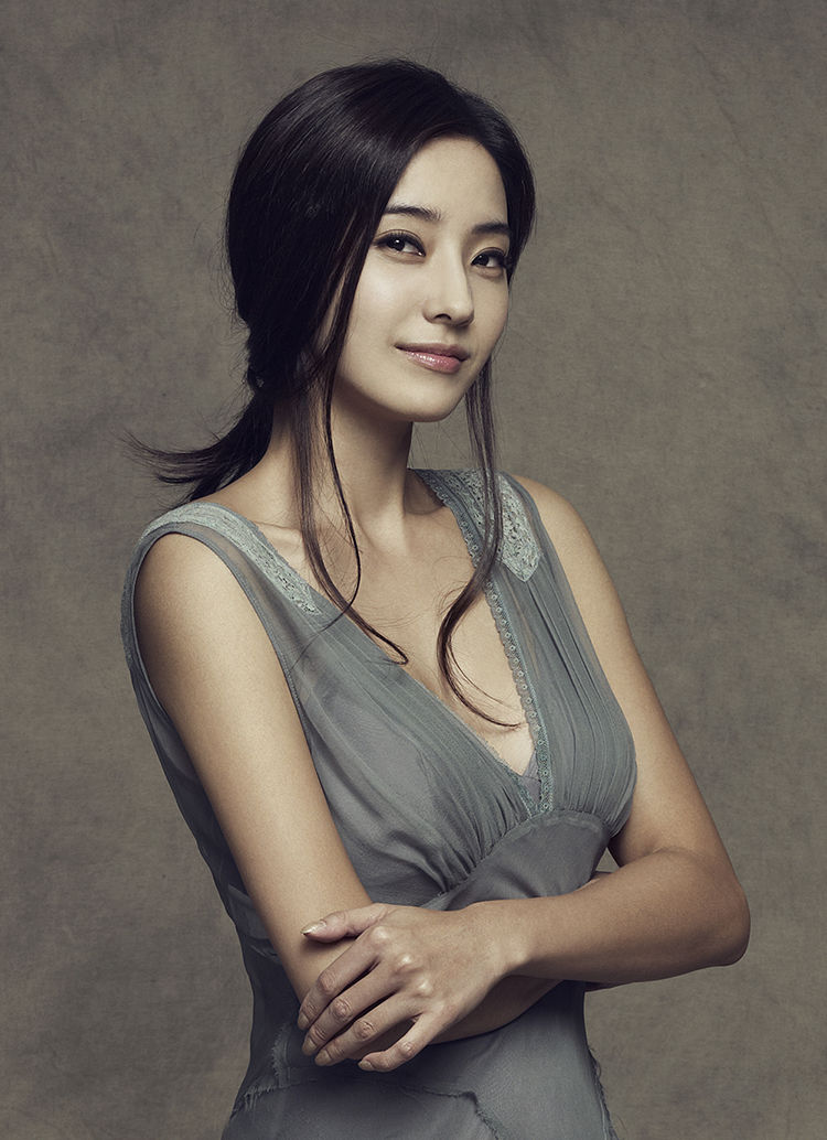 Cuộc sống của người đẹp từng &quot;ghét cay ghét đắng&quot; Song Hye Kyo: Cuộc hôn nhân viên mãn cùng bạn thân cấp 3, 17 năm vẫn bền chặt - Ảnh 5.