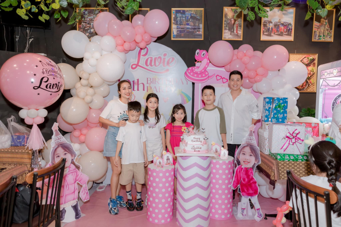 Phùng Ngọc Huy tổ chức sinh nhật cho con gái tại Việt Nam - Ảnh 1.