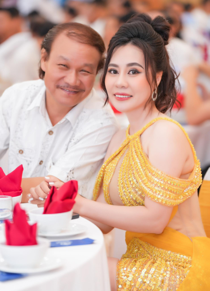 NSND Nguyễn Hải xác nhận ngồi ghế nóng Mrs Grand Vietnam 2023 - Ảnh 2.