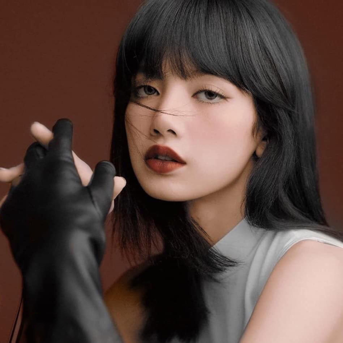 Lisa gây choáng với giá trị mỗi bài đăng trên IG lên đến 13 tỷ, là idol Kpop duy nhất có thể “chung mâm” các siêu sao toàn cầu - Ảnh 4.