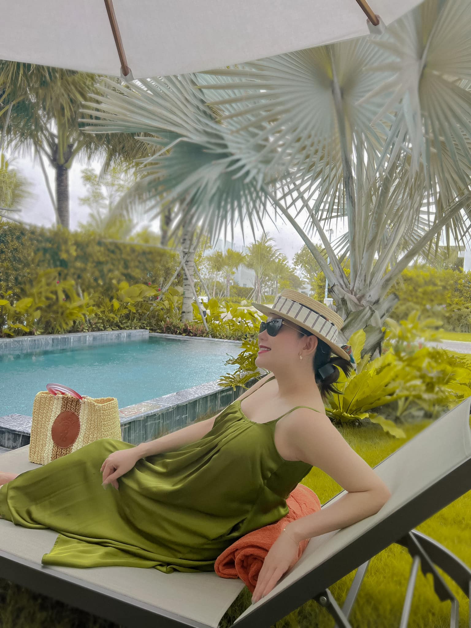Hội bạn thân đình đám tới chúc mừng Minh Hằng "vượt cạn", mẹ bỉm gây chú ý vì nhan sắc nổi bật - Ảnh 6. Hội bạn thân đình đám tới chúc mừng Minh Hằng "vượt cạn", mẹ bỉm gây chú ý vì nhan sắc nổi bật - Ảnh 6.