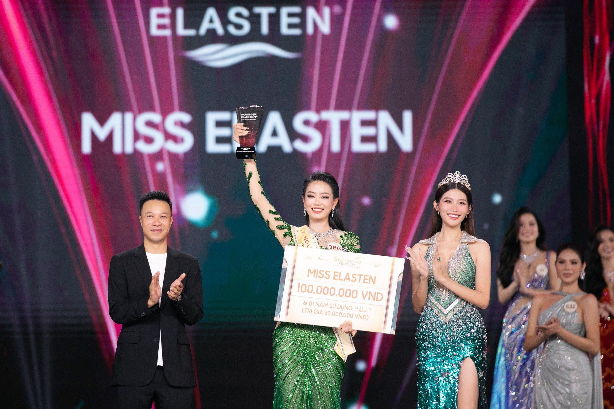 Toàn cảnh Chung khảo Miss Grand Vietnam: Bùng nổ với loạt phần thi hấp dẫn, vài gương mặt tiềm năng lộ diện - Ảnh 8.