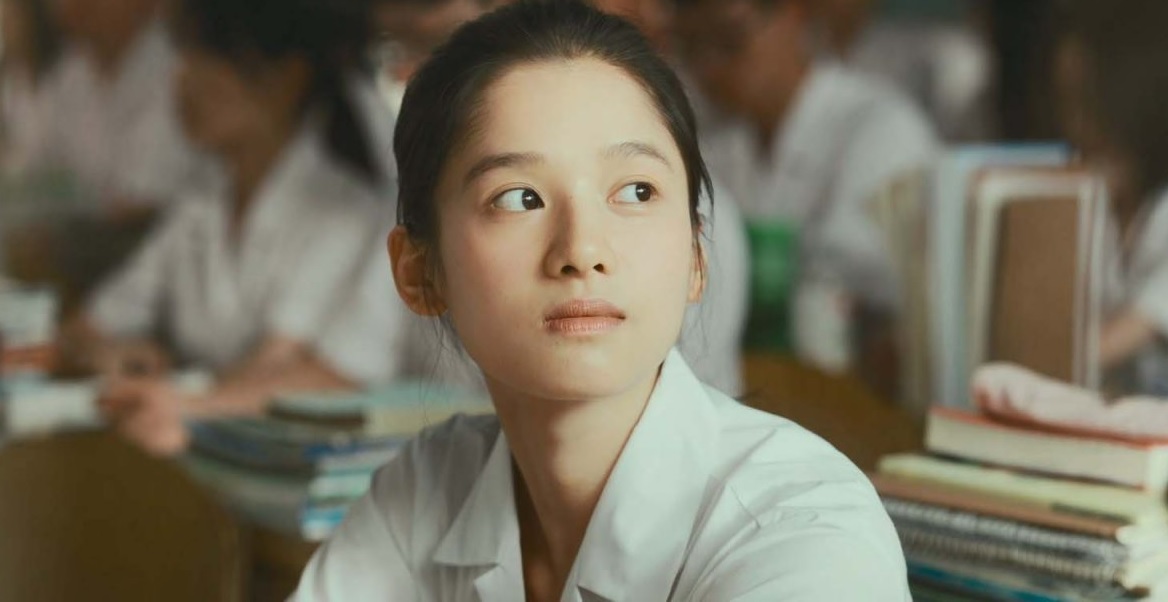 Dàn "nữ thần thanh xuân" U25 của màn ảnh Hoa ngữ khoe sắc với tạo hình học sinh - Ảnh 5. Dàn "nữ thần thanh xuân" U25 của màn ảnh Hoa ngữ khoe sắc với tạo hình học sinh - Ảnh 5.
