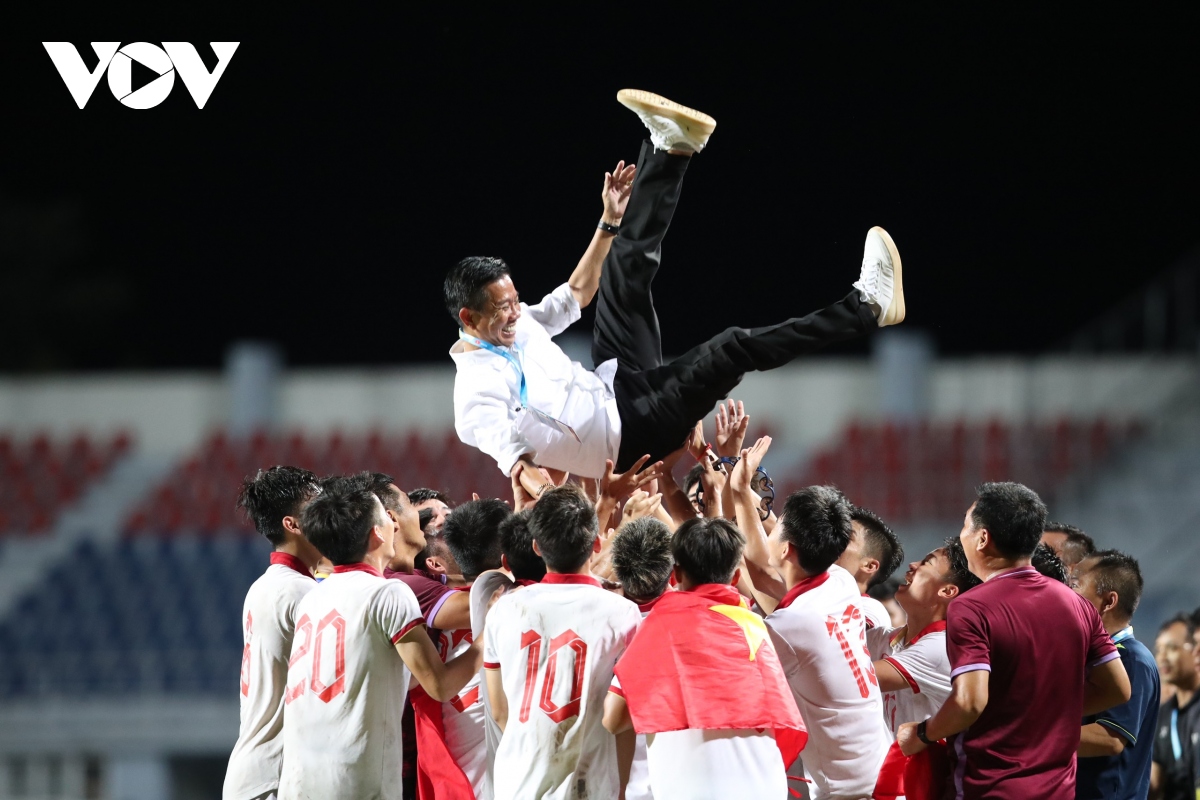 Thắng U23 Indonesia ở loạt sút luân lưu, U23 Việt Nam vô địch U23 Đông Nam Á - Ảnh 2.