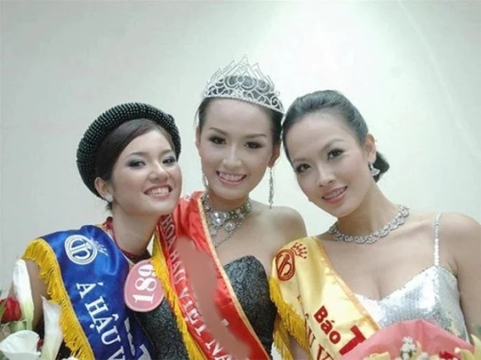 Mai Phương Thúy nhớ lại giây phút đăng quang Hoa hậu Việt Nam 17 năm trước