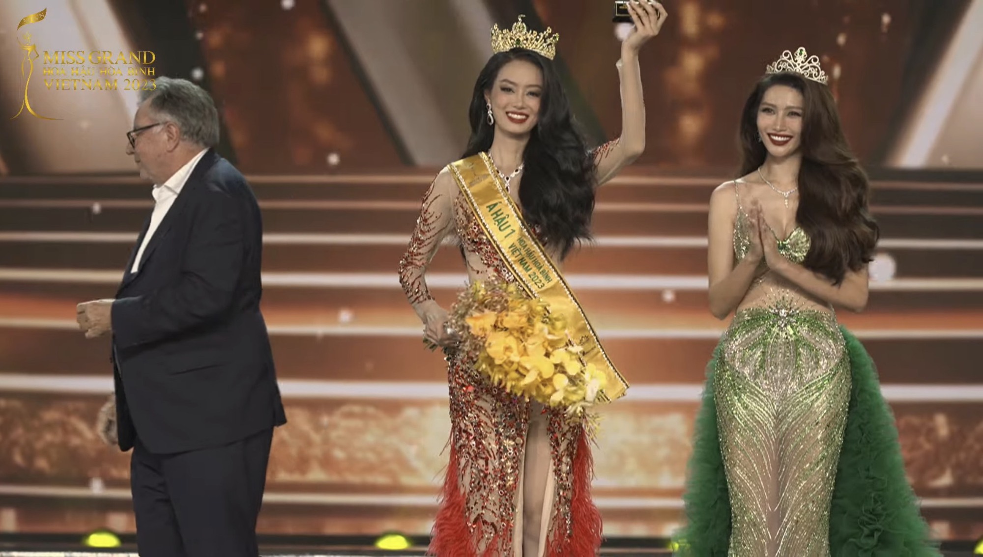 Lê Hoàng Phương đăng quang Miss Grand Vietnam 2023 - Ảnh 3.