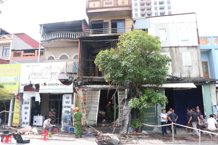 Bắc Ninh: Cháy cửa hàng tạp hóa, hai bố con tử vong - Ảnh 1.