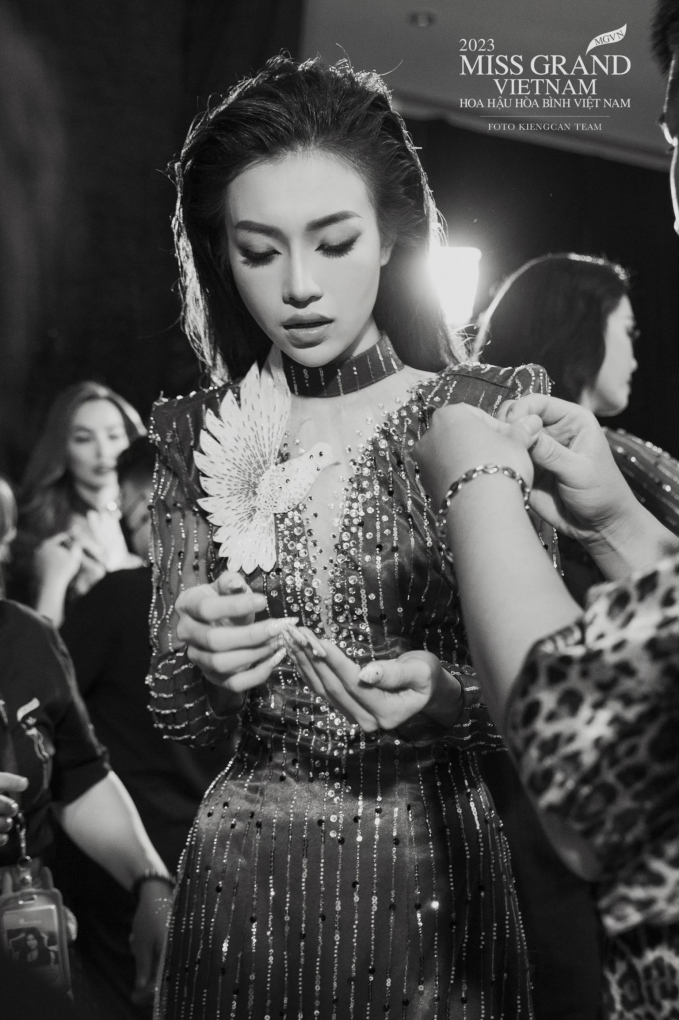 Phỏng vấn &quot;nàng Tấm&quot; Thuỳ Vi - cô gái gây tiếc nuối nhất chung kết Miss Grand Vietnam 2023, làm rõ tin đồn gia thế &quot;khủng&quot; - Ảnh 3.