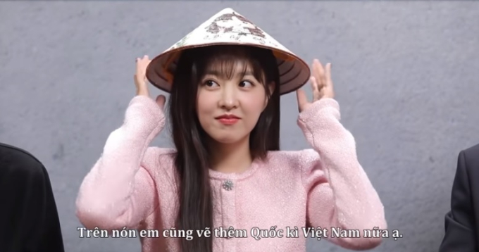 “Nữ hoàng hack tuổi” xứ Hàn nói tiếng Việt, đội nón lá cực xinh đẹp - Ảnh 2.