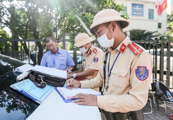 9 số điện thoại đường dây nóng nhận phản ánh về giao thông dịp nghỉ lễ 2/9 - Ảnh 1.