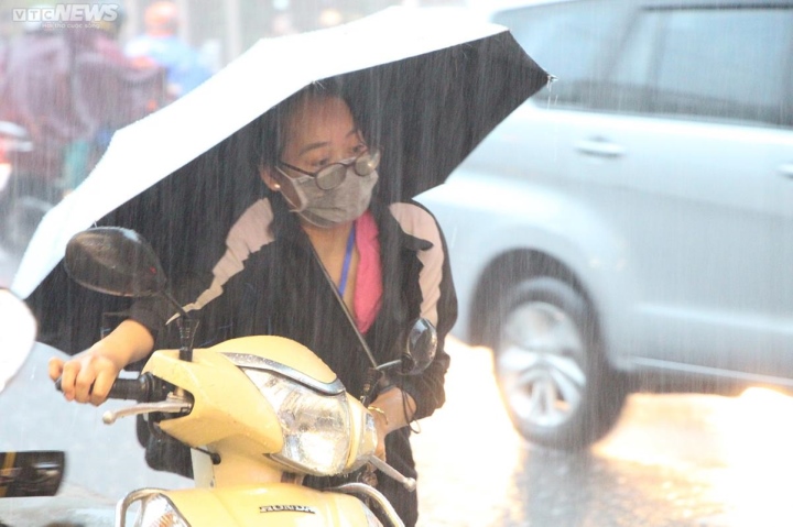 Chuyên gia lý giải nguyên nhân Tây Nguyên, Nam Bộ mưa lớn những ngày qua - Ảnh 1. Chuyên gia lý giải nguyên nhân Tây Nguyên, Nam Bộ mưa lớn những ngày qua - Ảnh 1.