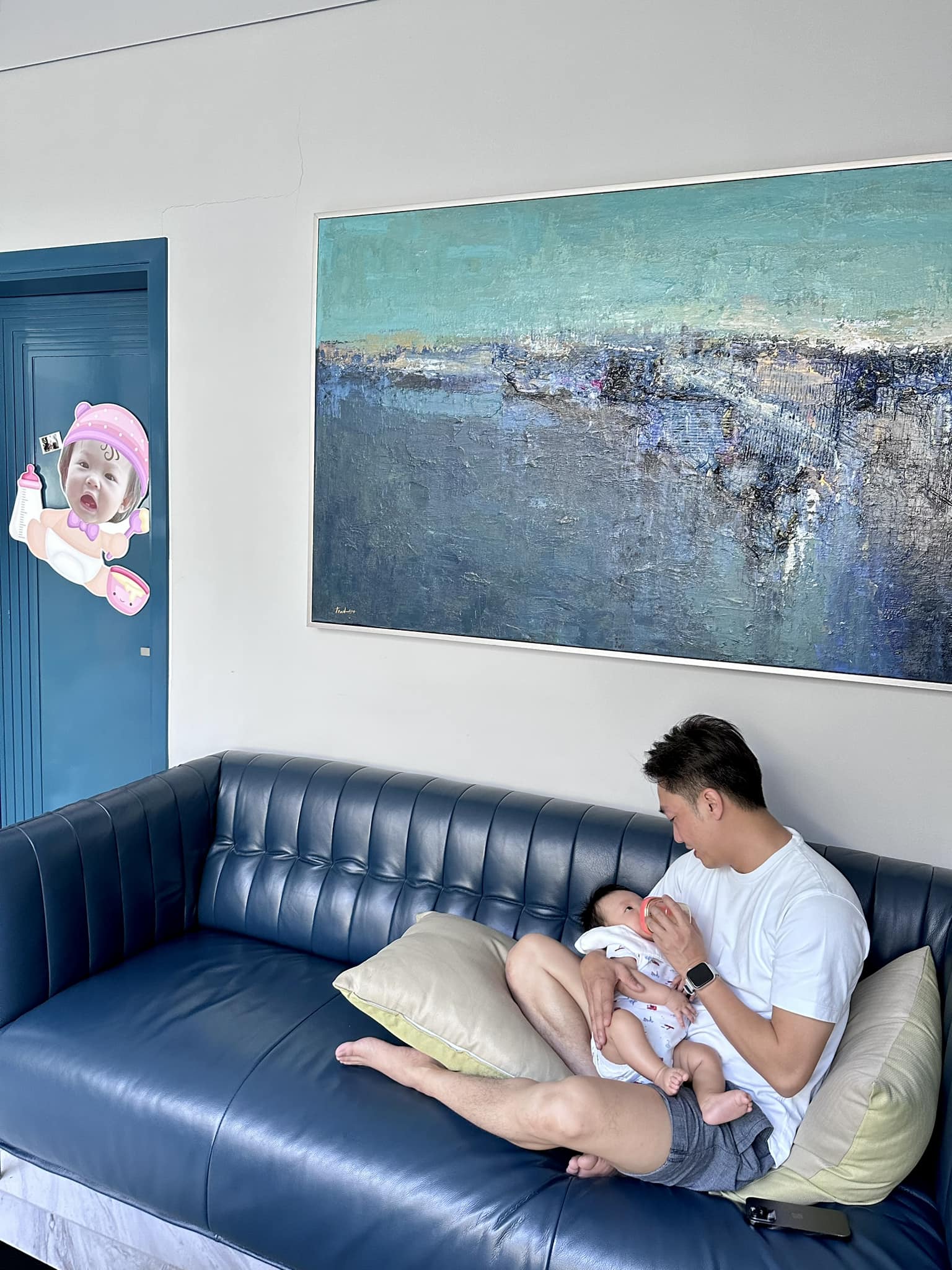 Cường Đô La hé lộ góc mặt con út và tranh thủ nịnh nọt bà xã - Ảnh 1. Cường Đô La hé lộ góc mặt con út và tranh thủ nịnh nọt bà xã - Ảnh 1.