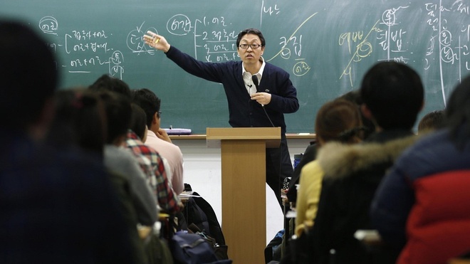 Cười nghiêng ngả trước những câu nói &quot;bá đạo&quot; của thầy cô: &quot;Cả lớp lấy giấy ra làm bài kiểm tra&quot; vẫn chưa là gì so với những câu này! - Ảnh 2.