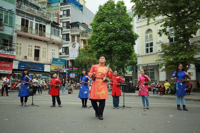 'Quái kiệt đàn nhị' Trần Văn Xâm qua đời ở tuổi 39 - Ảnh 2.