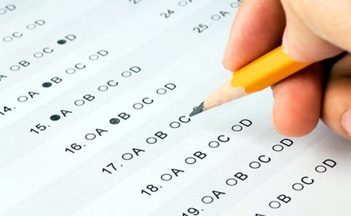 Thi trắc nghiệm c&oacute; "b&oacute;p chết" m&ocirc;n To&aacute;n? - Ảnh 1.