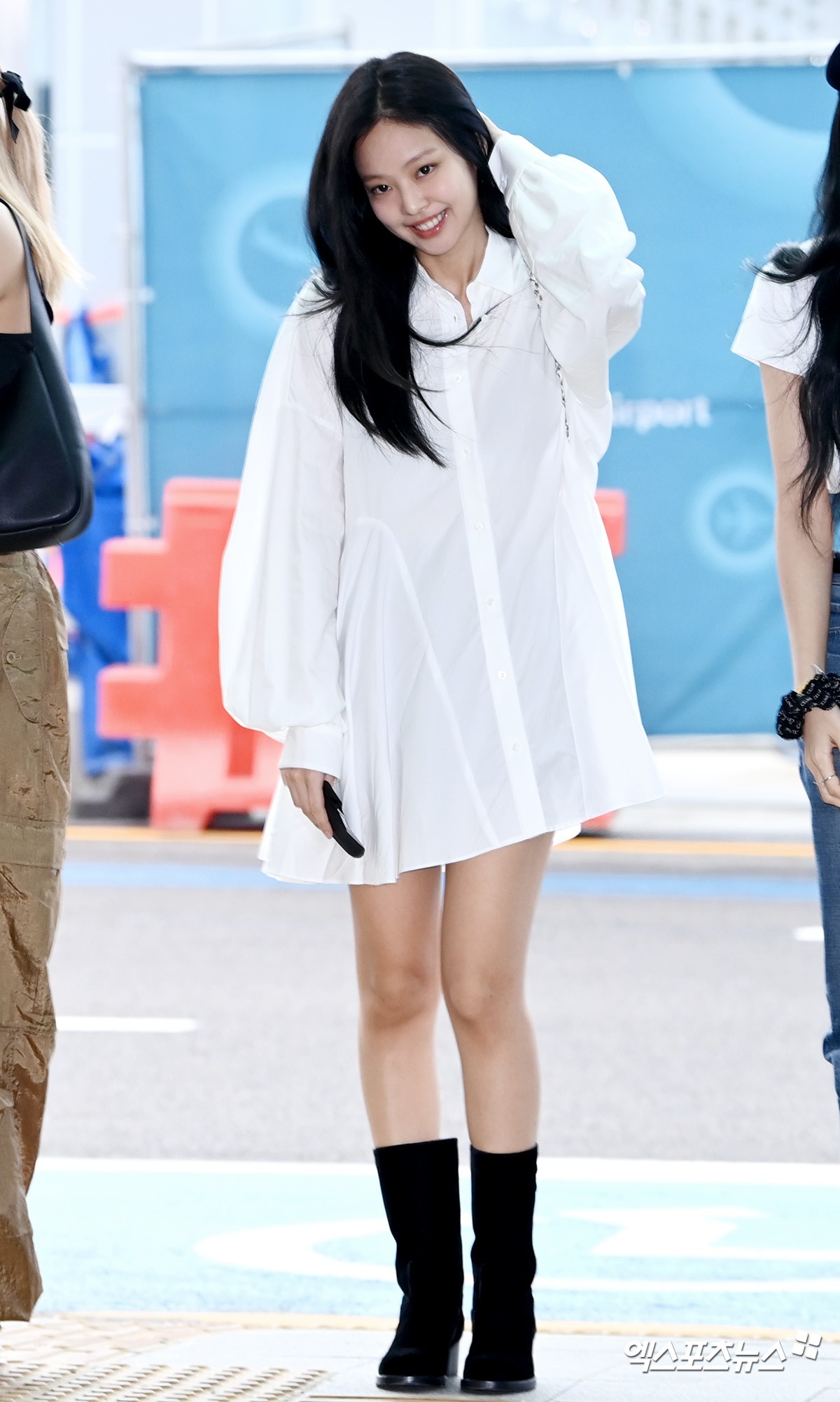 Mặc trang phục màu trắng đẹp và sang như Jennie với 10 công thức - Ảnh 2.