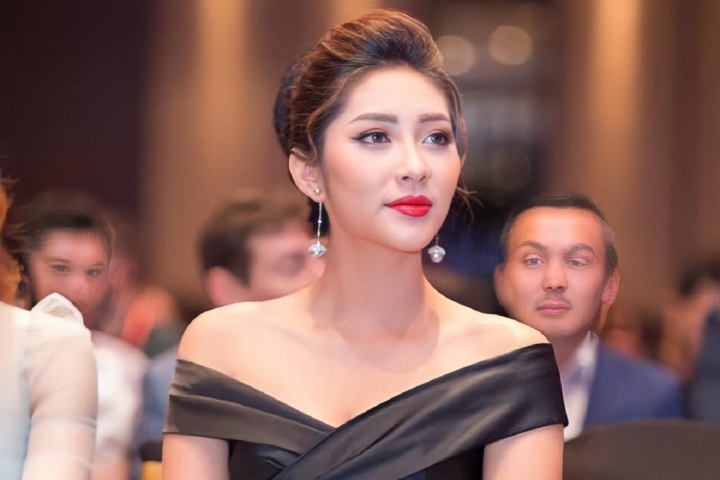 Những người đẹp Việt từng tuyên bố trả lại vương miện Hoa hậu - Ảnh 5.