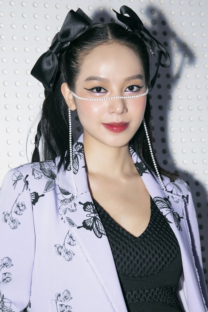 Hoa hậu Thanh Thủy, mẫu nhí Bảo Hà được khen khi diễn thời trang tại Hàn Quốc - Ảnh 2.